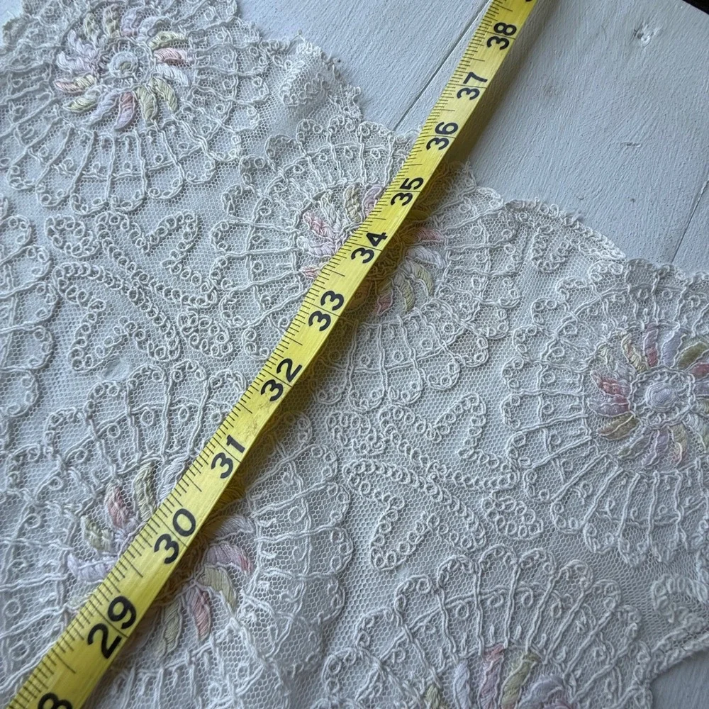 Vintage Embroidered Lace Table Runner Floral Pastel Cream 36x11